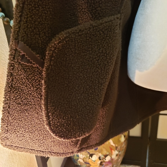 Coat - Picture 7 of 10